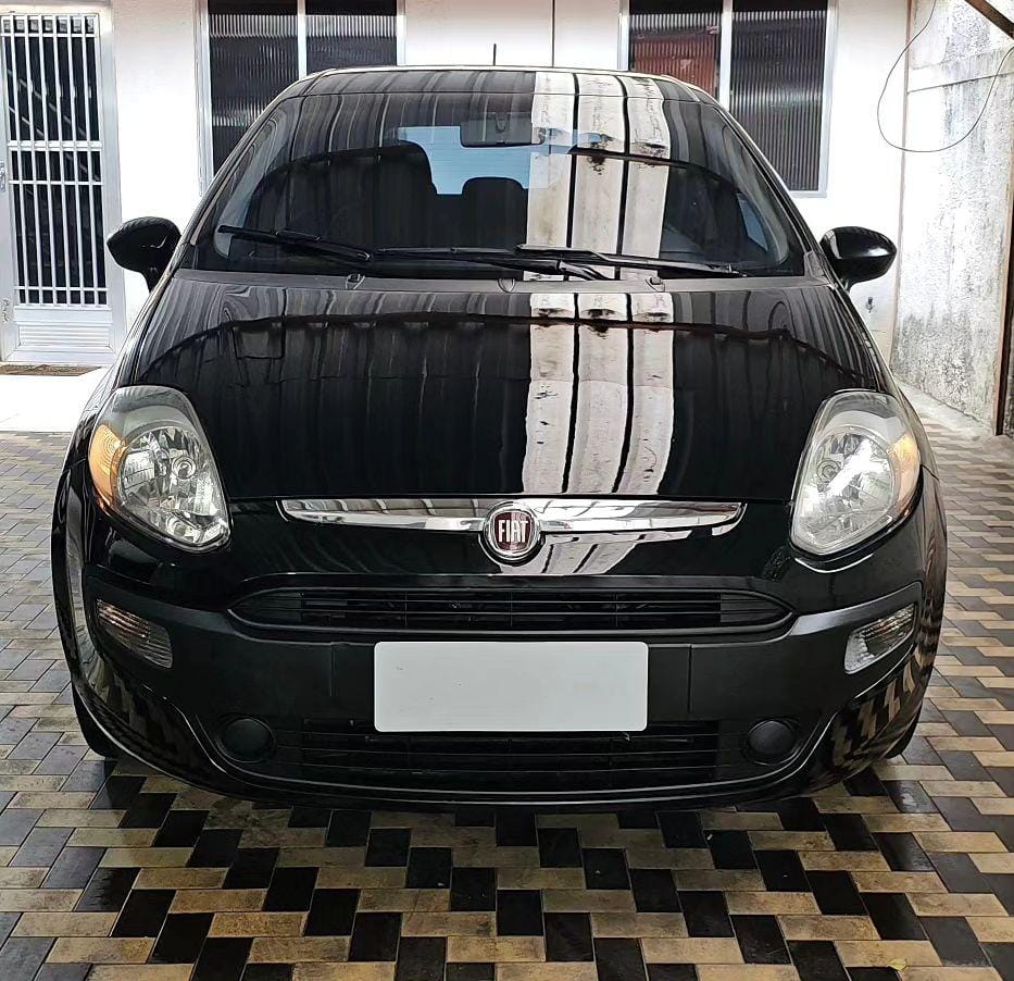 FIAT PUNTO ATTRACTIVE 1.4 EVO FIRE 8V FLEX 4P MANUAL – 2013